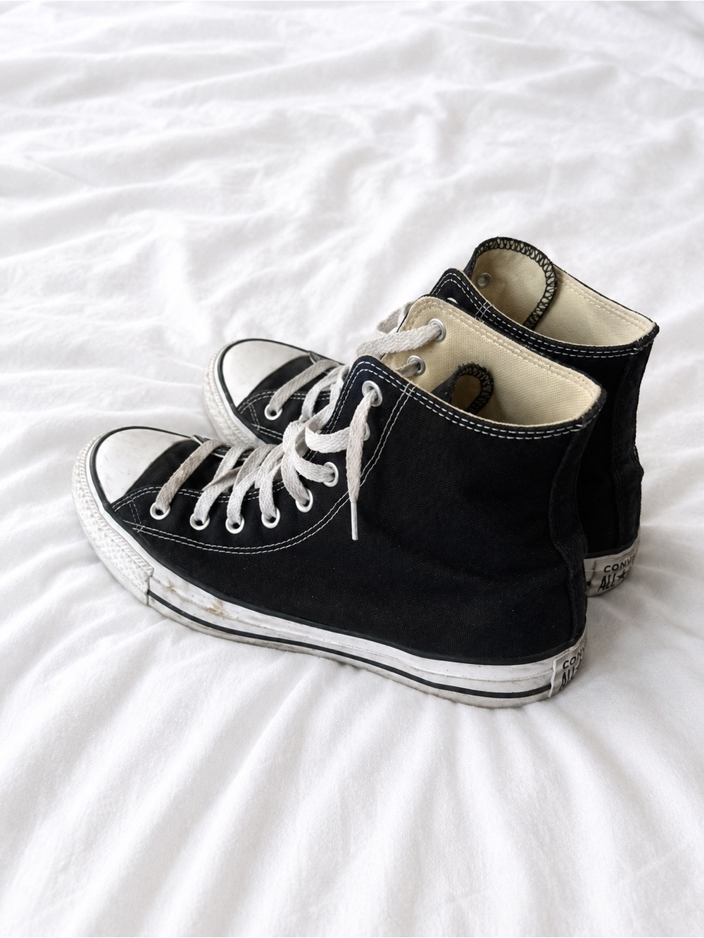 Converse men Black and White High-Top Sneakers size 12 male women 14 - Picture 2 of 2